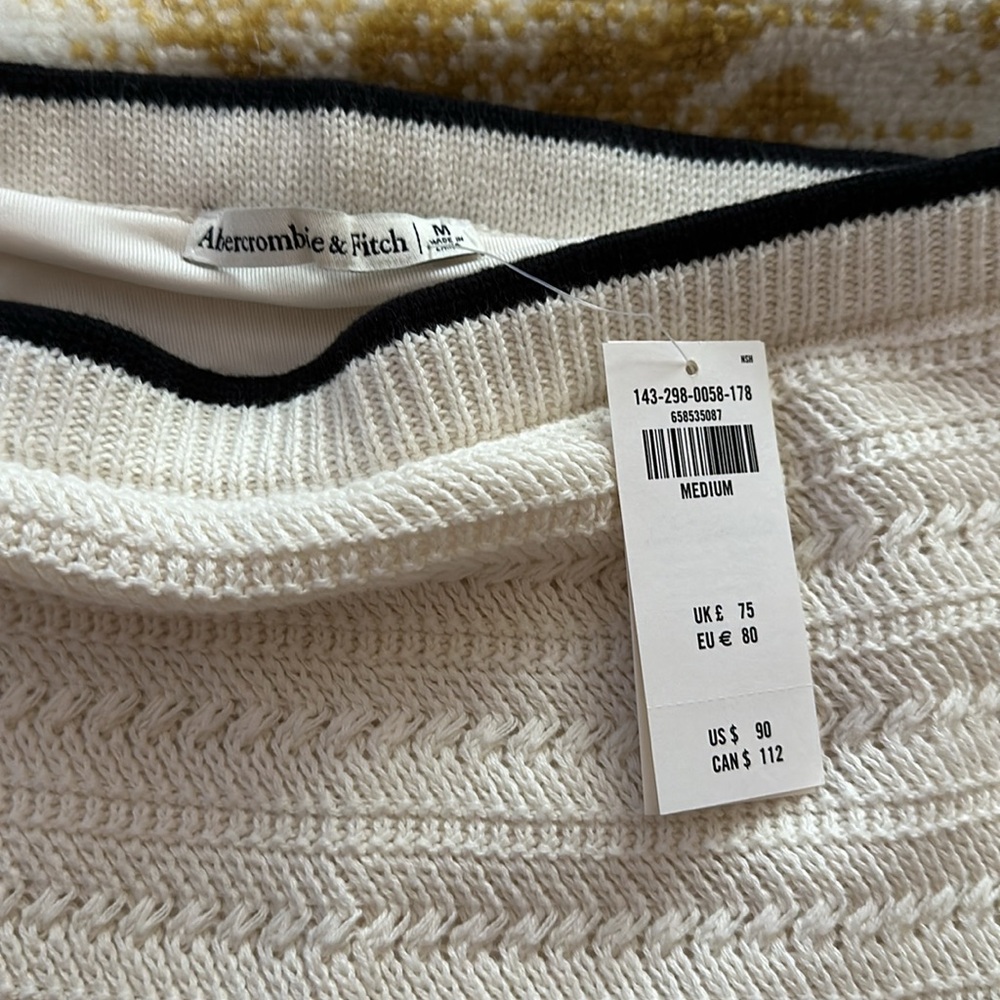 Abercrombie & Fitch Black and White crochet skirt - Picture 4 of 5